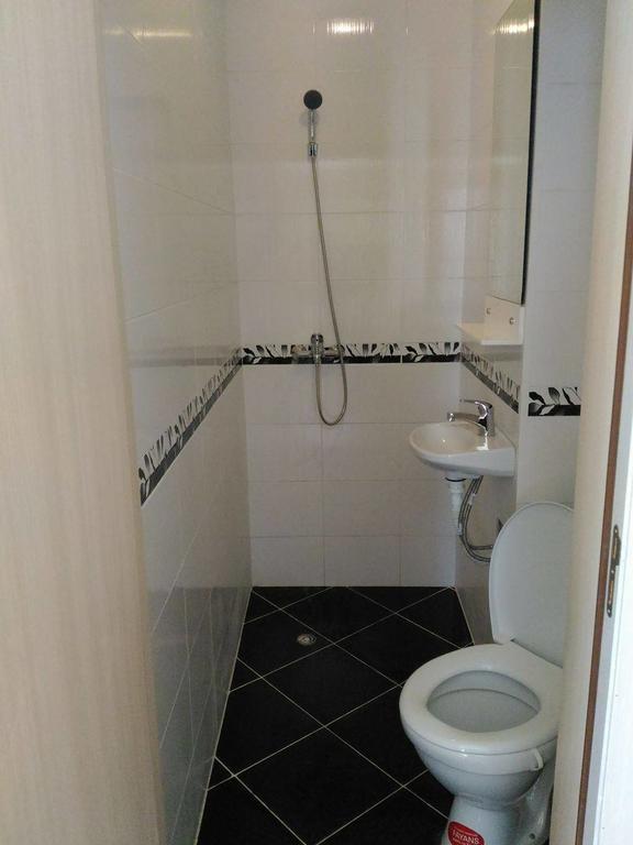 59 Kraybrezhna Apartment ポモリエ エクステリア 写真